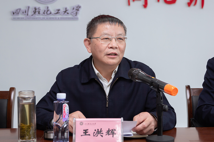 XCB_0524.jpg XCB_0524.jpg