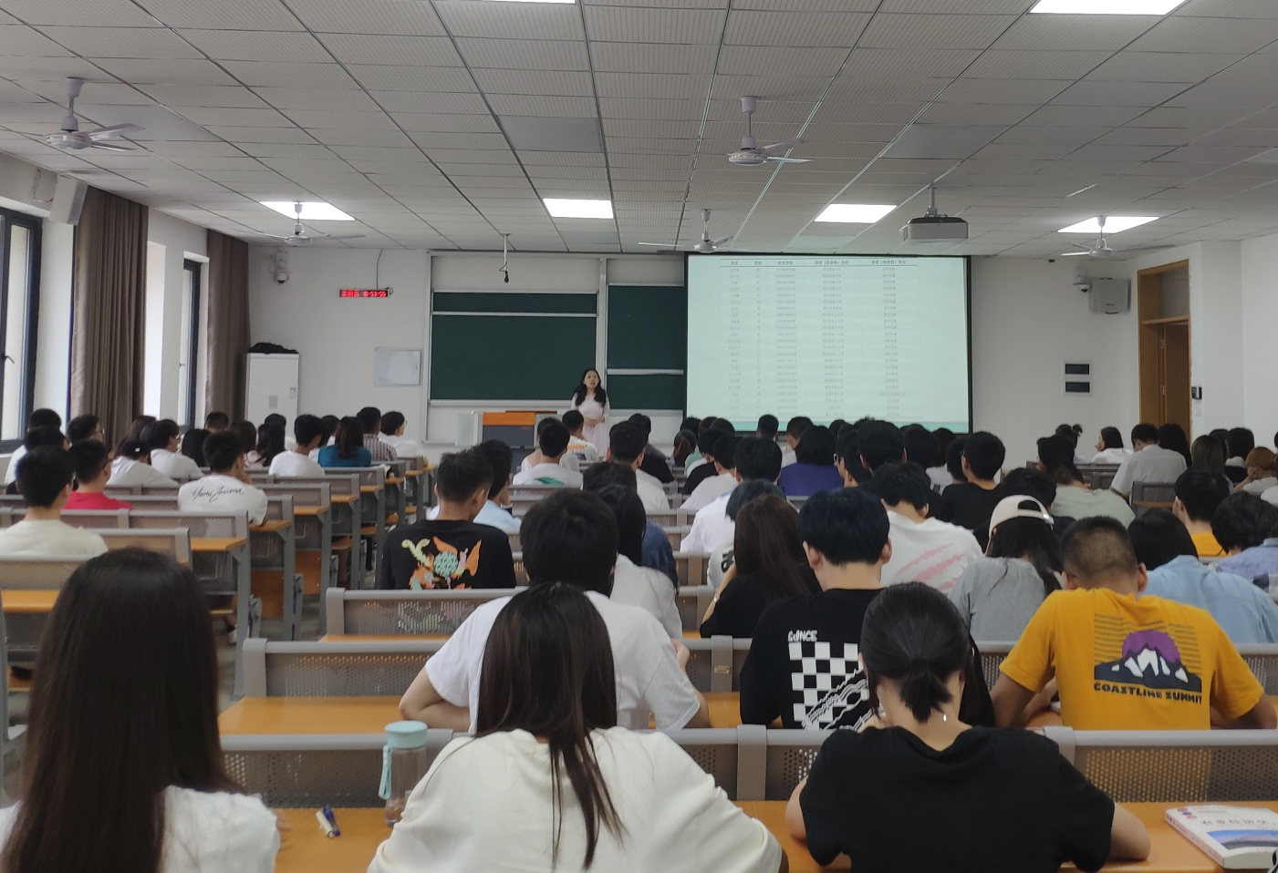 李启宇致辞_看图王.jpg