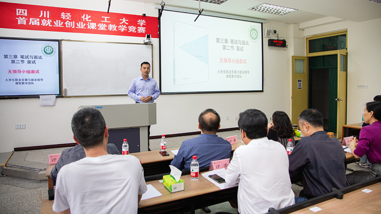 XCB_0010.jpg XCB_0010.jpg