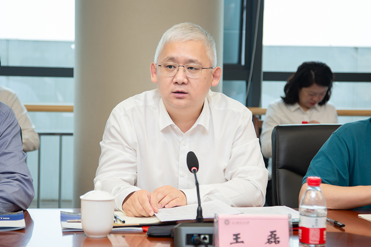 XCB_0113.jpg XCB_0113.jpg