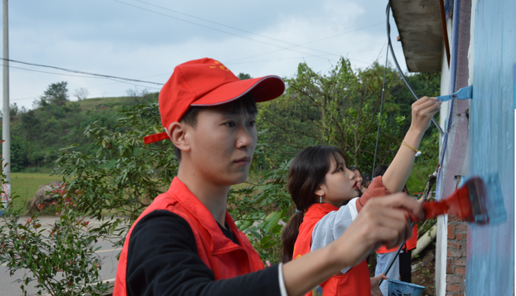 周本强2.png 周本强2.png