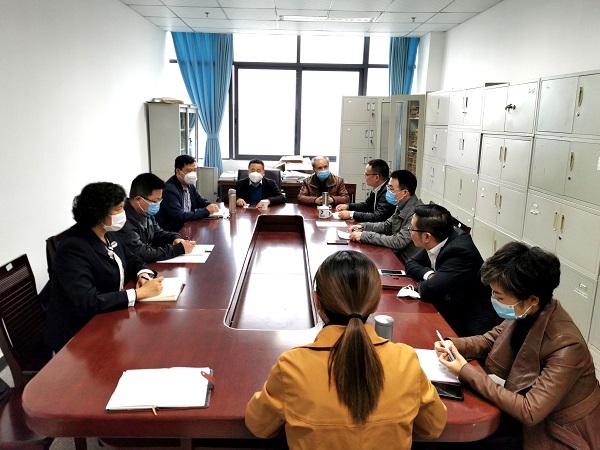 毕业生就业工作推进会.jpg