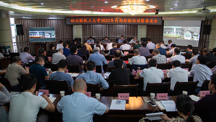 XCB_9955.jpg XCB_9955.jpg