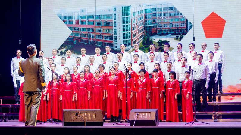 自信学院获红歌比赛三等奖 赵亚鑫 (3)_副本.jpg