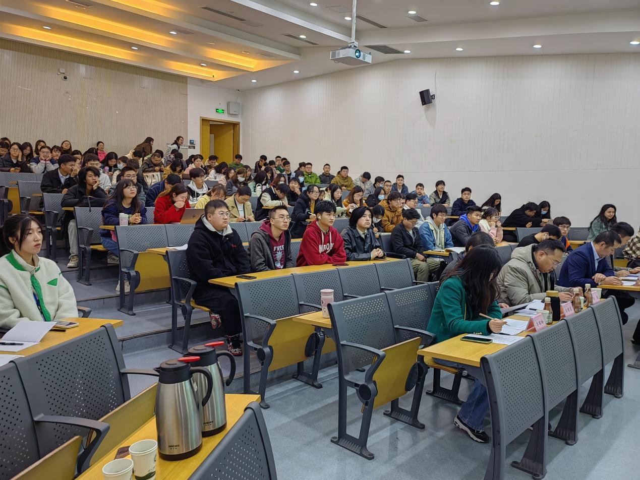 生物工程学院举办四川轻化工大学2023年研究生学术论坛.jpg