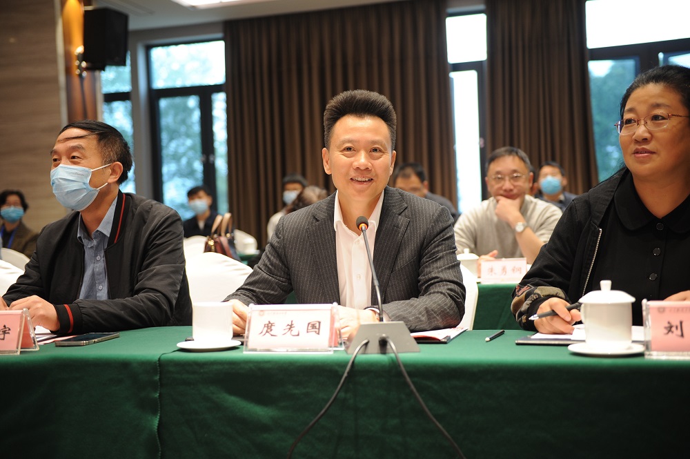 2021年全国高校食品发酵类专业人才培养与专业建设研讨会在我校成功举办.jpg