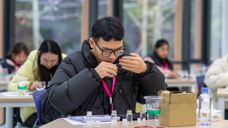 IMG_0231.jpg IMG_0231.jpg