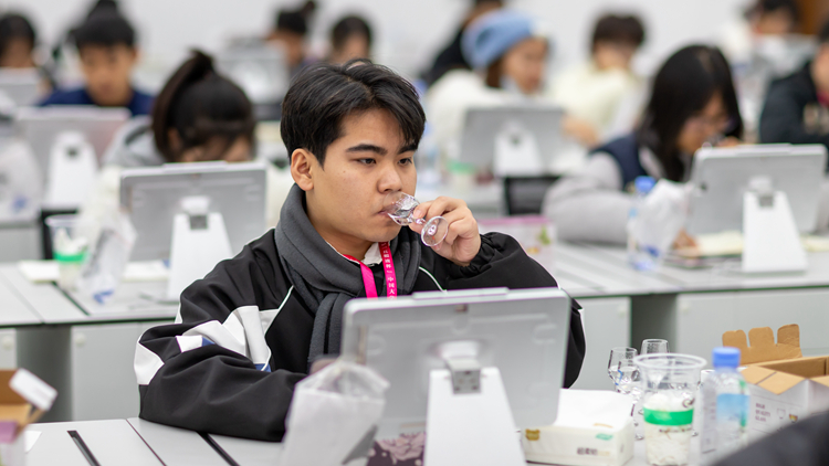 IMG_0258.jpg IMG_0258.jpg