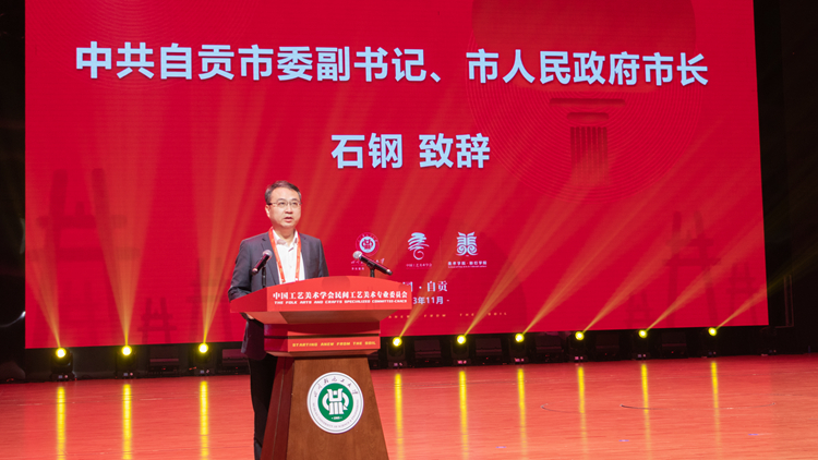 zyx-4053.jpg zyx-4053.jpg