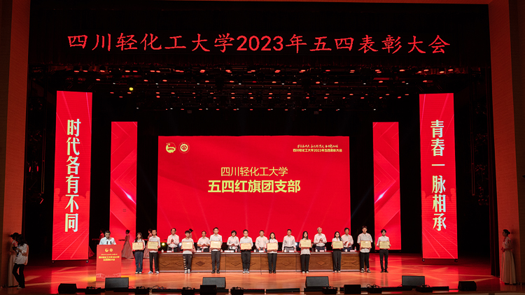 ZYX_5996.jpg ZYX_5996.jpg